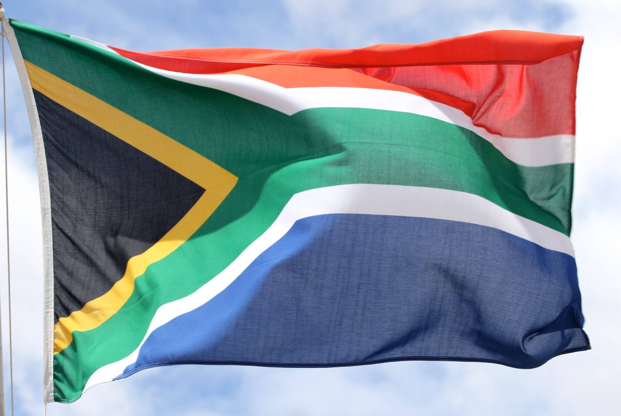 R22M flag drives South Africans up the pole